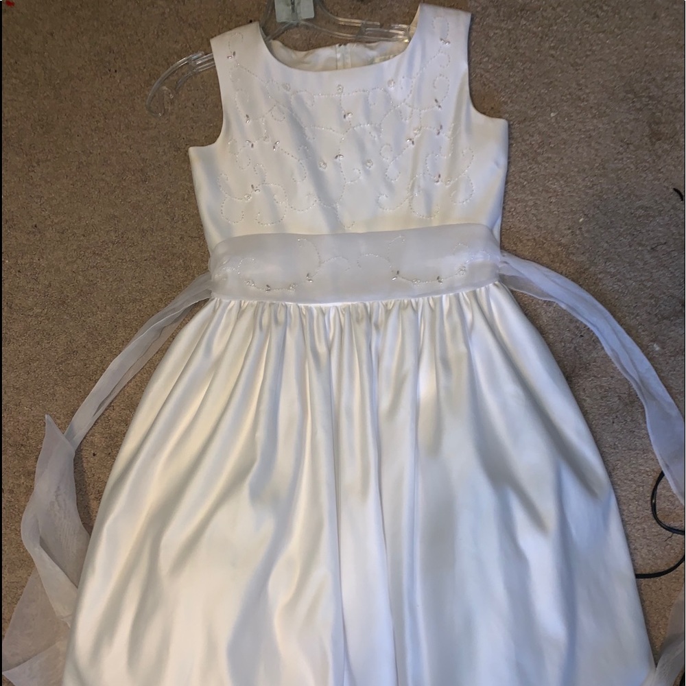 Beautiful Girl’s formal wear